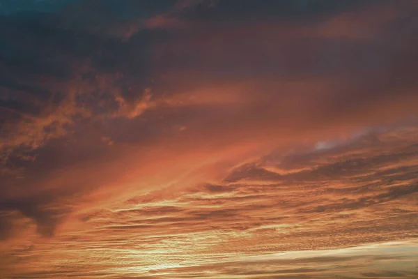 Zdjęcie Niesamowite Piękne Kolorowe Niebo Chmurami Pozwól Nam Pielęgnować Niesamowite — Zdjęcie stockowe