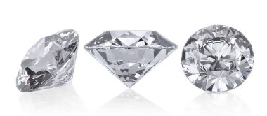 Beyaz arka planda yüksek kalitede elmas