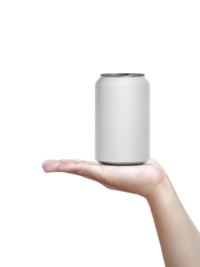 İnsan eli konserve ve şeffaf bir arkaplan tutuyor.