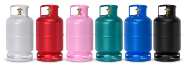 Benzin deposu hazır. Doğal gaz, LPG tankları ve çeşitli renkler, şeffaf arkaplan