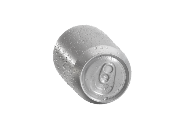 Su damlalı alüminyum soda kutusu, şeffaf arkaplan