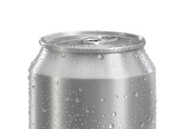 Beyaz zemin üzerinde su damlaları olan alüminyum soda kutusu