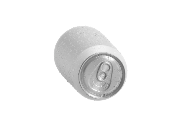 Su damlalı alüminyum soda kutusu, şeffaf arkaplan