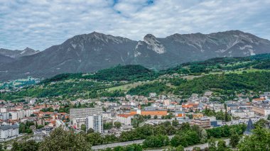Ortaçağ 'dan Albertville, Fransa' ya panoramik manzara.