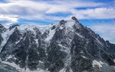        Güney İğnesi Panoraması Mont Blanc Dağı, Chamonix, Fransa.                        