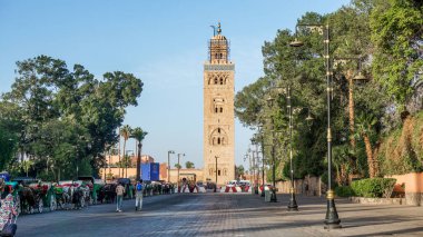 Marakeş, Fas 'taki Koutoubia Camii' nin Minaresi Panoraması.