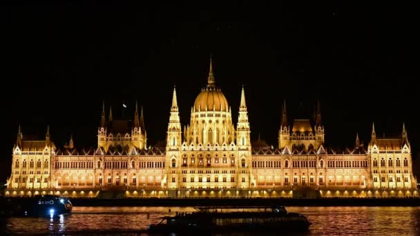 Budapest Hongrie Août 2022 Image Emblématique Ville Parlement Avec Éclairage — Video