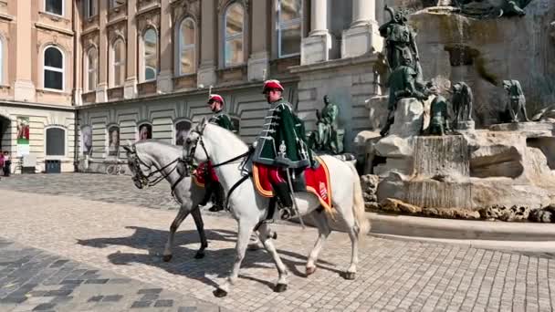 Budapest Hungary August 2022 Slow Motion Footage Two Horse Guards — Stock Video