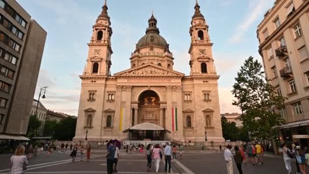 Budapeşte Macaristan Ağustos 2022 Stephen Bazilikası Nın Sıcak Öğleden Sonra — Stok video