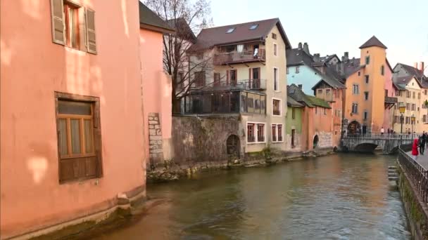 Annecy Frankrike Januari 2023 Vackra Bilder Kanalerna Den Historiska Stadskärnan — Stockvideo
