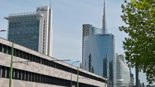Milán Lombardía Italia Abril 2023 Hermosas Imágenes Destacando Rascacielos Futurista — Vídeo de stock