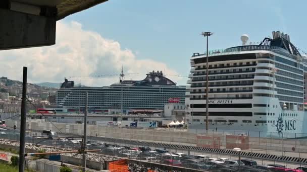 Genua Ligurie Italië Juni 2023 Het Msc Divina Cruiseschip Ligt — Stockvideo