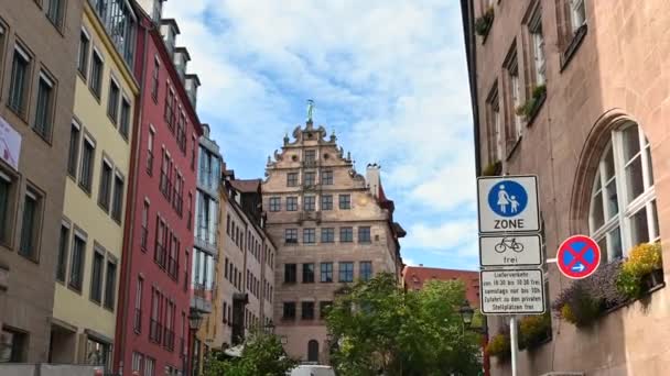 Norymberga Niemcy Sierpnia 2023 Nagrania Pov Historycznym Centrum Patrząc Architekturę — Wideo stockowe