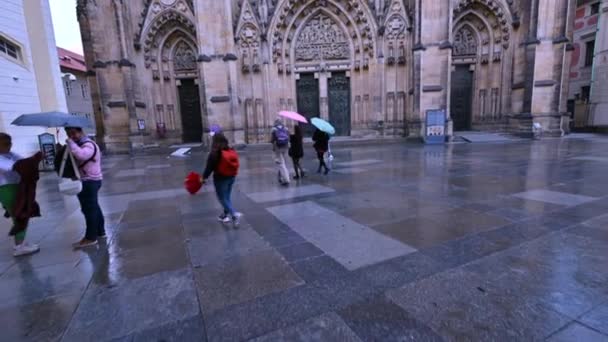 Прага Чехія Серпня 2023 Року Знімок Пов Знаковим Зображенням Собору — стокове відео