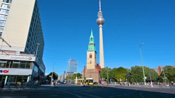 Berlín Německo Srpna2023 Krásné Záběry Svislém Formátu Vedle Kostela Marie — Stock video