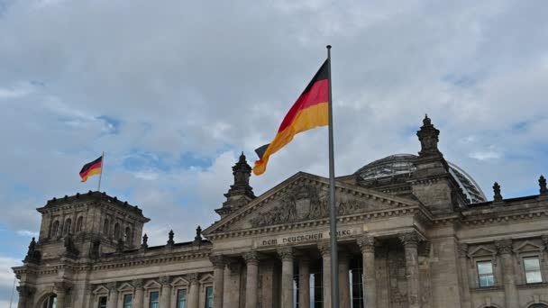 Berlín Německo Srpna2023 Ikonické Zpomalení Záběrů Vlajky Německa Vznášející Před — Stock video