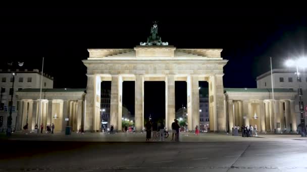Berlín Alemania Agosto 2023 Hermosas Imágenes Nocturnas Puerta Brandeburgo Vistas — Vídeos de Stock