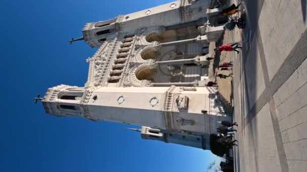 Lyon Francia Diciembre 2023 Filmación Formato Vertical Fachada Basílica Nuestra — Vídeos de Stock