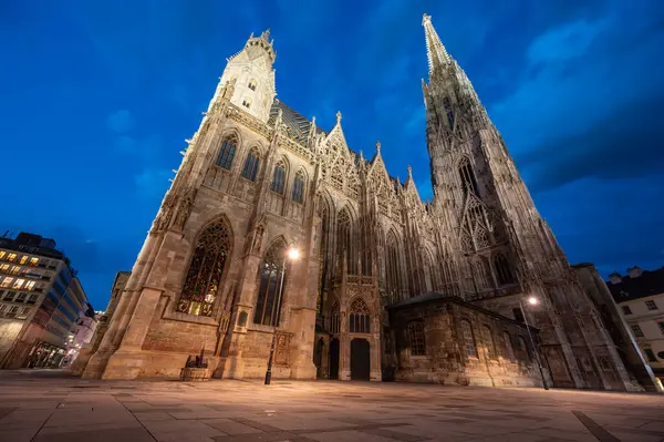 stock image Vienna, Austria, August 18, 2022. Stunning night shot of St. Stephen's Cathedral. No people.