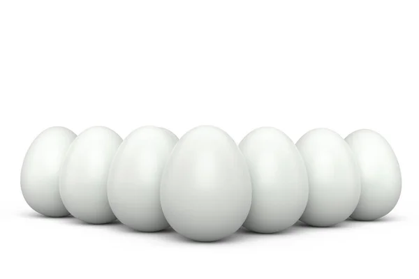 Grup Çiftliği Çiğ Organik Beyaz Tavuk Yumurtaları Sırada Beyaz Arka — Stok fotoğraf