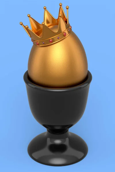 Фермерское Золотое Яйцо Золотой Королевской Короной Керамической Чашке Завтрака Синем — стоковое фото