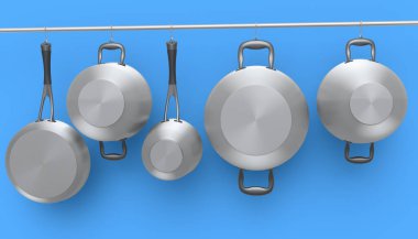 Lekesiz çelik güveç seti, kızartma tavası ve krom kaplama alüminyum tencereler mavi arka planda rafta asılı duruyor. Yapışmayan mutfak gereçlerinin 3D görüntüsü
