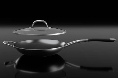 Cam kapaklı paslanmaz çelik kızartma tavası ve siyah zemin üzerinde krom kaplama alüminyum yemek takımı. Yapışmayan mutfak gereçlerinin 3D görüntüsü