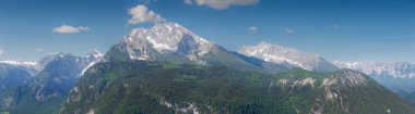 Watzmann dağın Berchtesgaden Milli Parkı, üst Bavyera Alpleri, Almanya, Avrupa Konigssee göl yakınındaki güzel manzara. Doğa kavramı arka plan güzelliği.