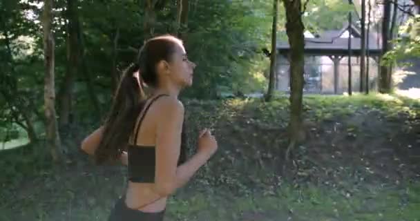 Приваблива Молода Жінка Біжить Здоровий Спосіб Життя Легкої Атлетики — стокове відео