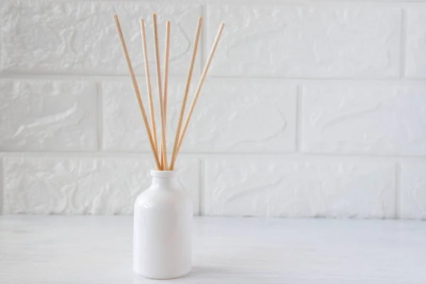 Difusor Caña Aroma Con Perfume Stick Está Decorado Habitación Idea —  Fotos de Stock