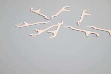 Plastik diş ipi, diş temizliği için ağız bandı, mesaj için yer