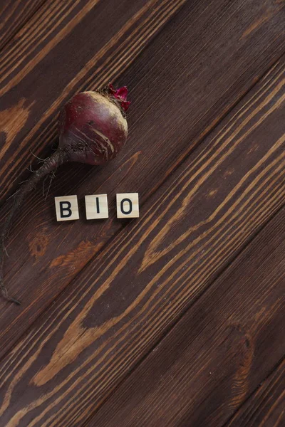 Bio Rohe Rote Bete Frisches Gemüse Auf Holzgrund — Stockfoto