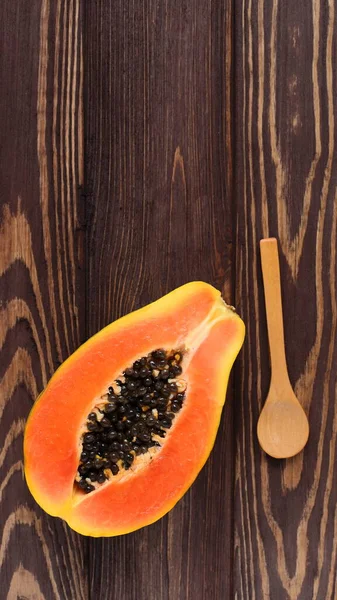 Empty Wooden Spoon Mockup Raw Papaya Fruit — Stock Photo, Image
