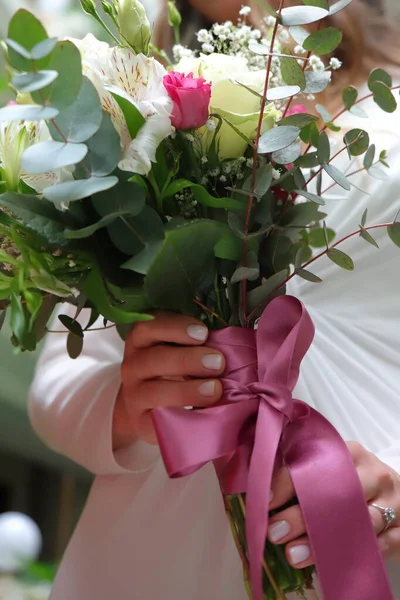 Wedding Bride Bouquet Elegant Different Flowers Bride Hands — Stock Photo, Image