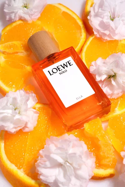 Loewe Ella Solo Perfum Spanskt Parfymmärke Vitoria Gasteiz Spanien April Stockbild