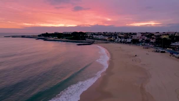 Veduta Aerea Drone Della Spiaggia Della Città Fronte All Oceano — Video Stock