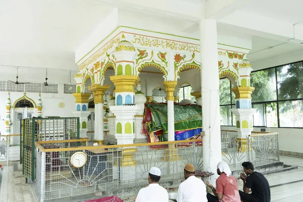 India Assam Hajo July 2023 Lidé Mešitě Mekky Hrobka Pira — Stock fotografie