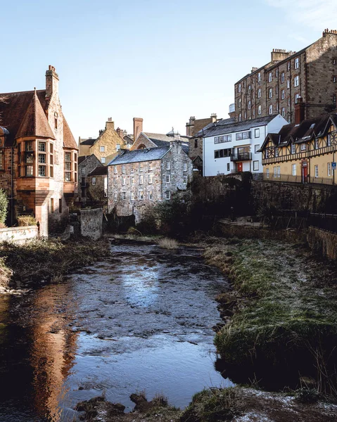 Dekan Village Edinburgh 'da Leith' in Suyu