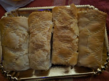  Tatlı, geleneksel yemek tepsisi. 