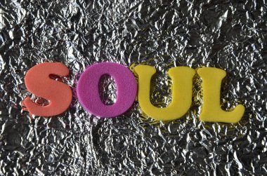 Soyut bir arkaplanda kelime aşkı