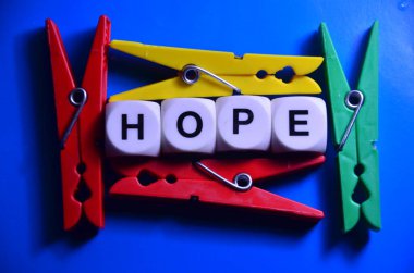 bir arka plan üzerinde kelime umut