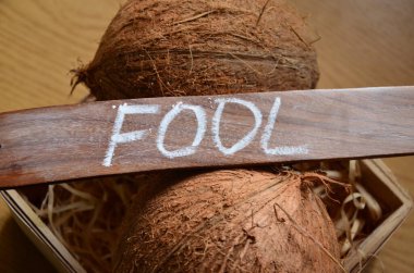 Soyut bir arkaplanda hindistan cevizi kelimesi