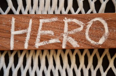 Tahta küplere yazılmış 