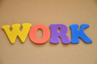 Renkli arkaplan üzerinde kelime çalışması