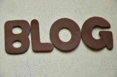 soyut arkaplan üzerine blog sözcüğü