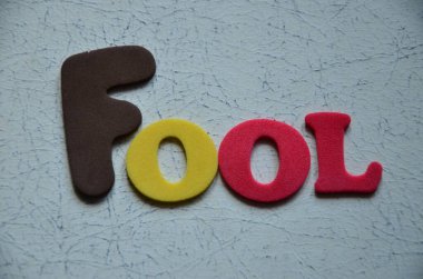 Soyut arkaplanda sahte sözcük