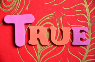 Kırmızı soyut renklerle ilgili gerçek kelime