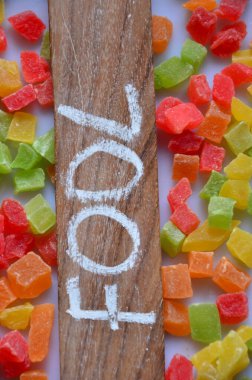 Renkli şekerden 10 Kelime