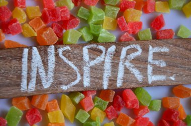 Tahta masada aşk kelimesi