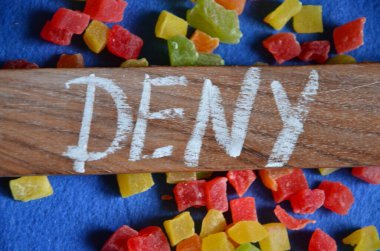 Soyut bir arkaplanda tatlı sözcük